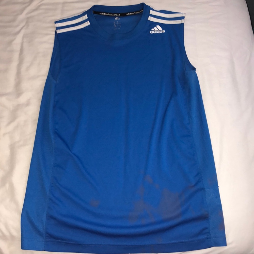 🔥ADIDAS BASKETBALL SLEEVE LESS TOP!!!